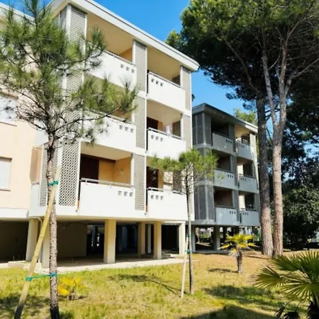 Lejlighed Flat In A Building Surrounded By A Garden *